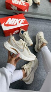 nike running fit est 1972